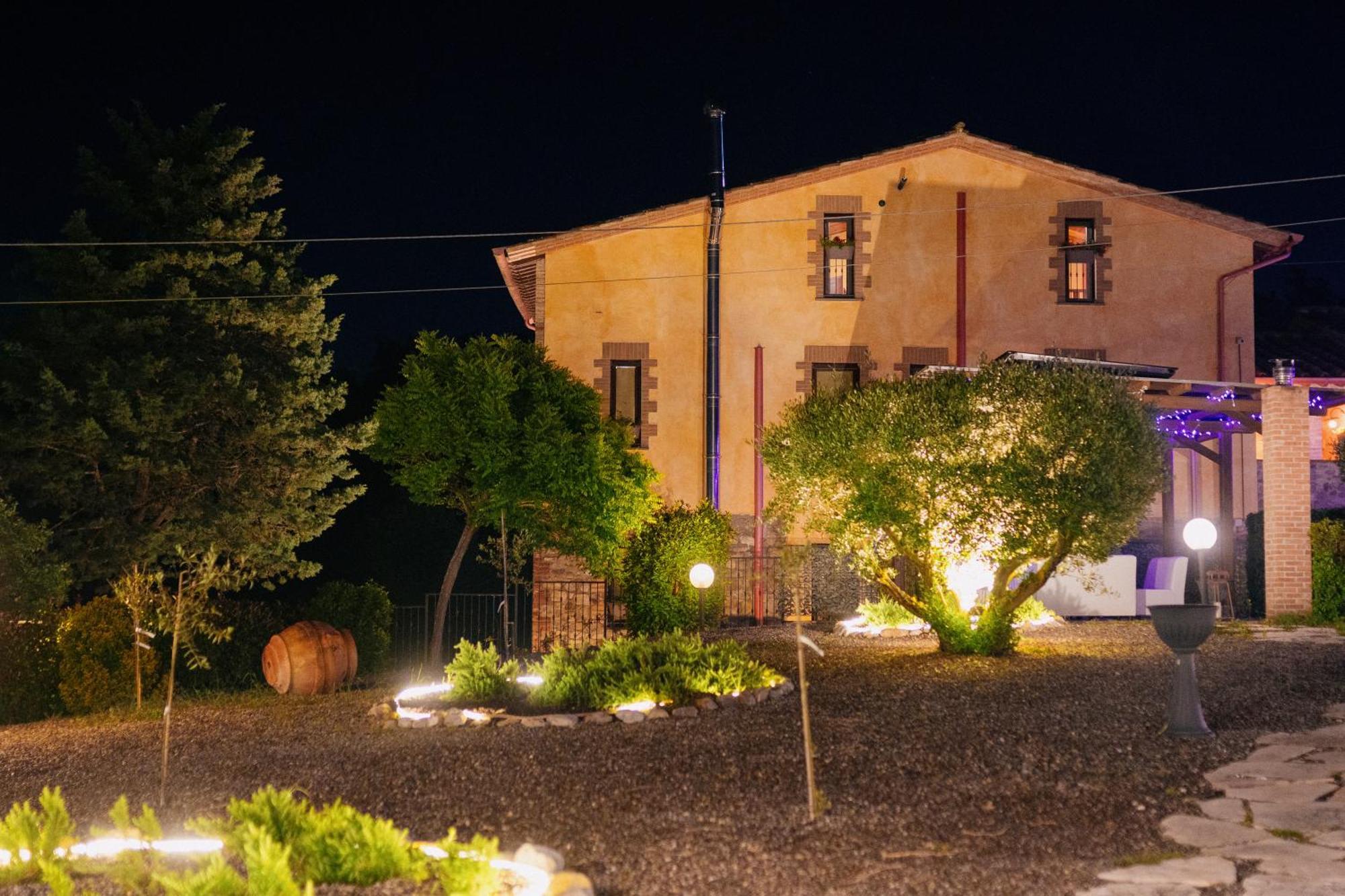 Casale Serena Fabro Luaran gambar