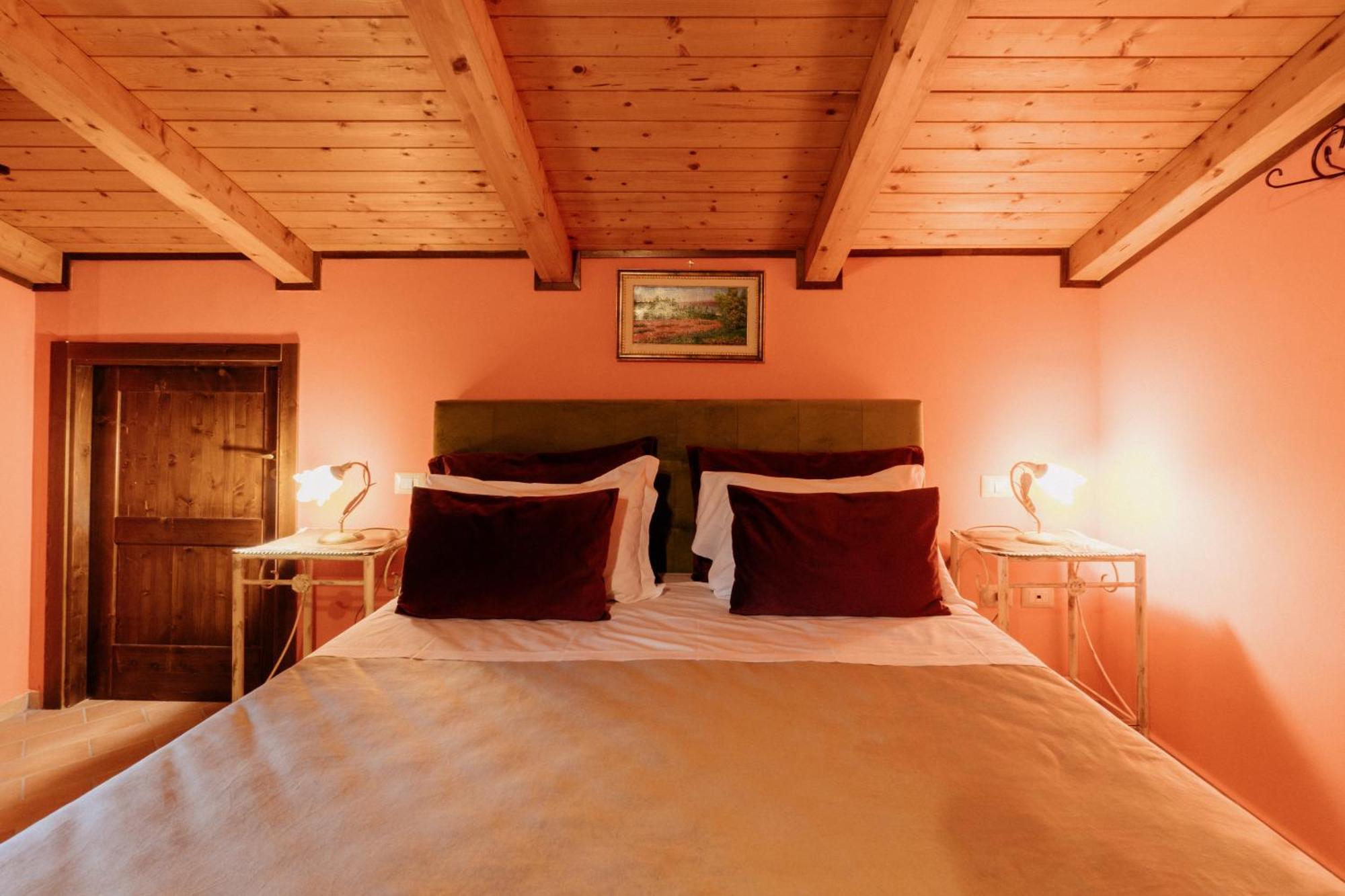 Casale Serena Fabro Luaran gambar