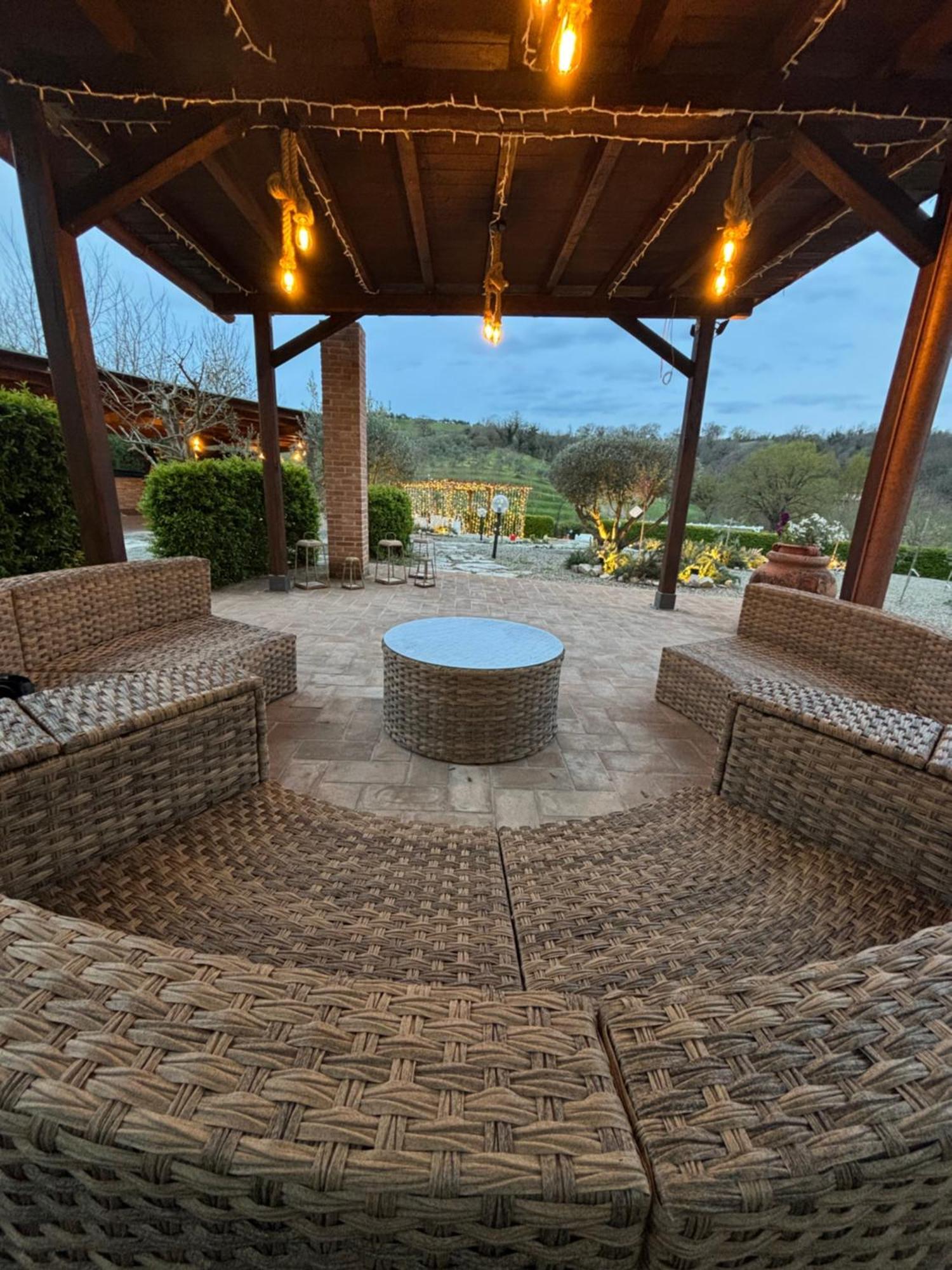 Casale Serena Fabro Luaran gambar